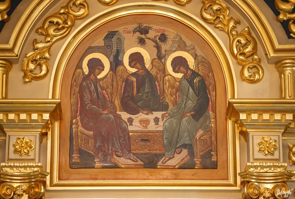 Бёхово. Церковь Троицы Живоначальной.