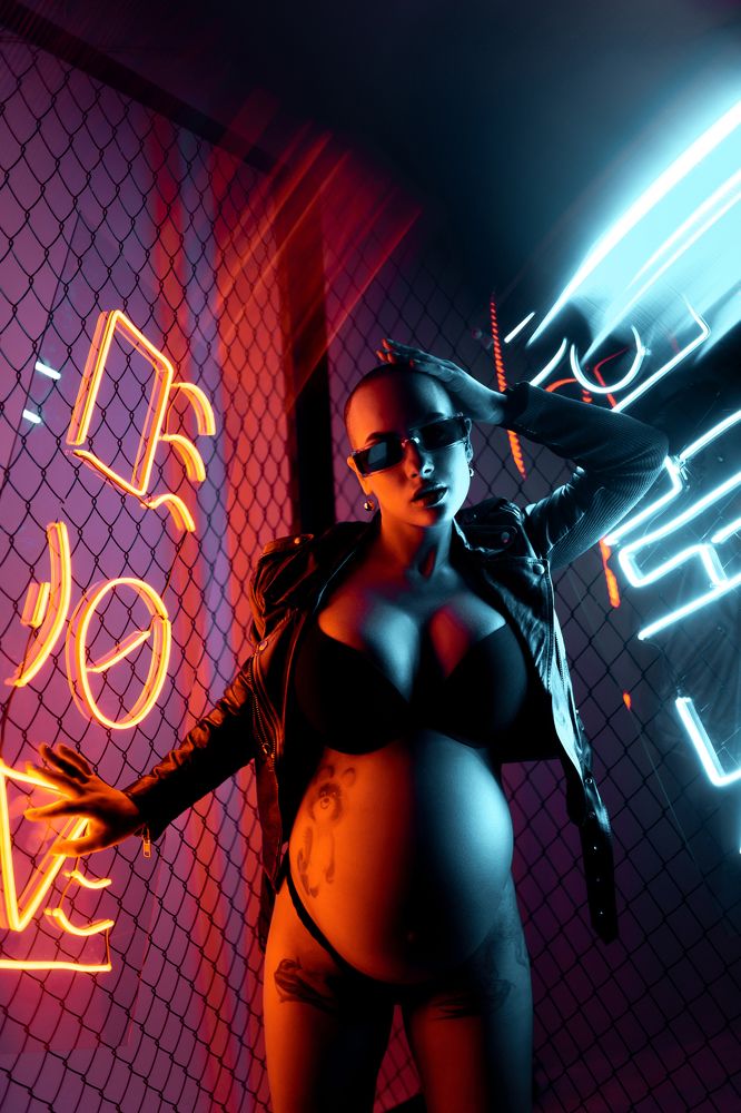 Cyber pregnancy