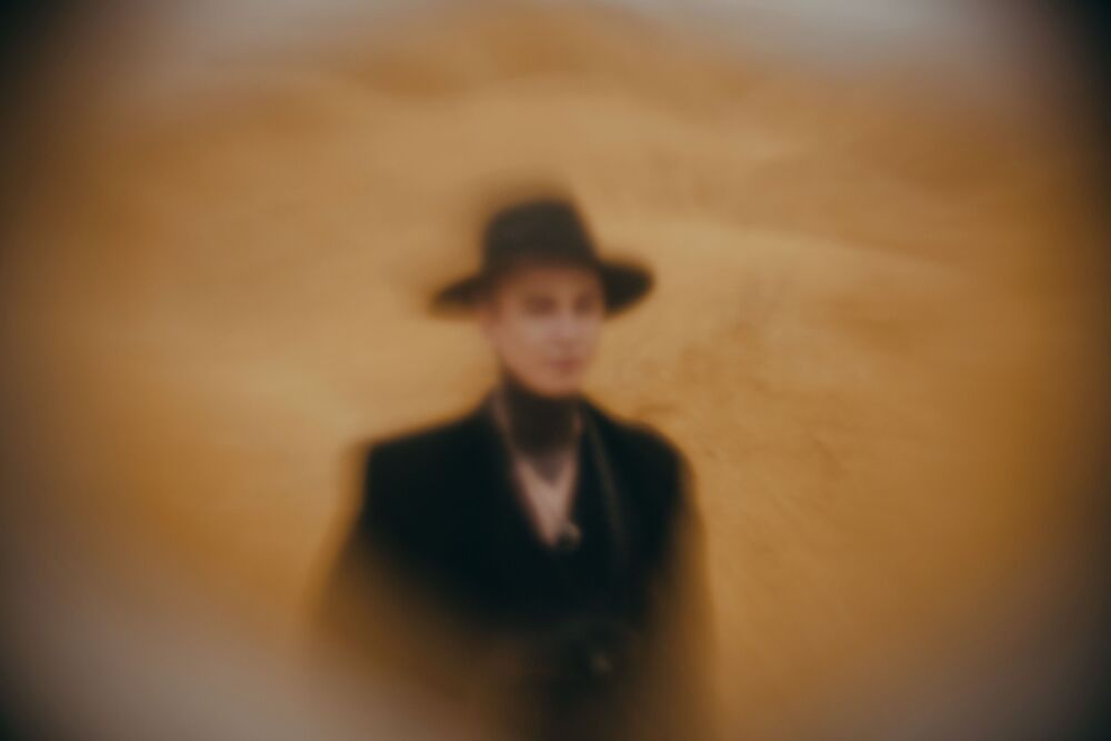 Distortion of sands