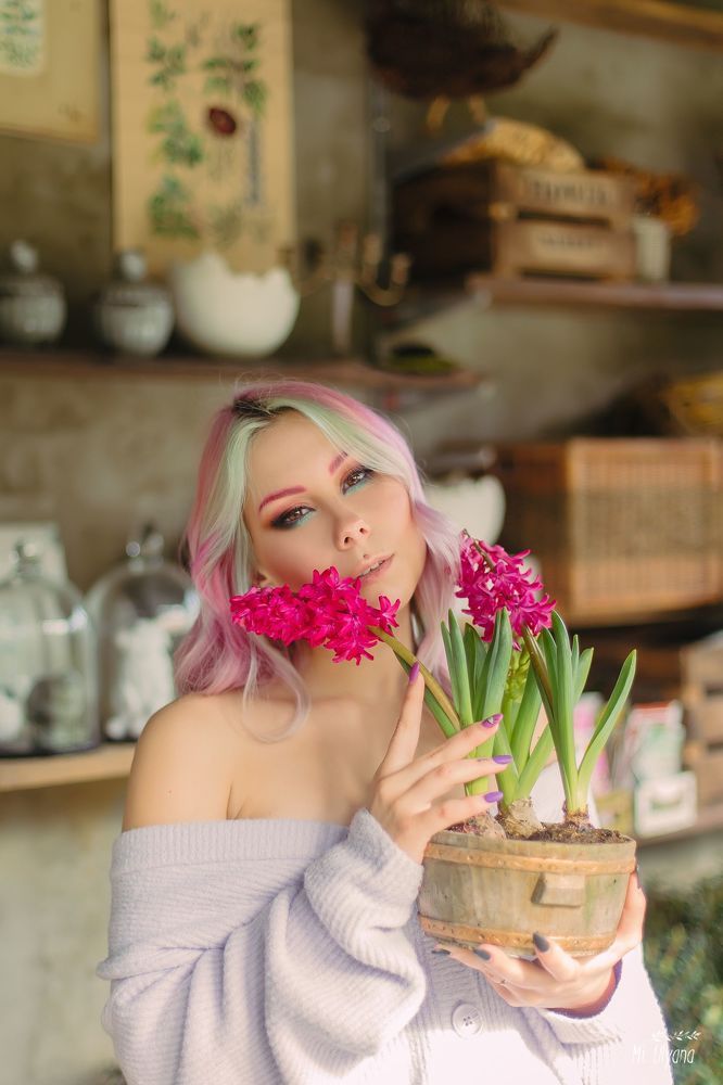 Яна