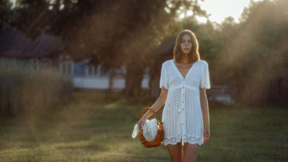 Girl and daisies