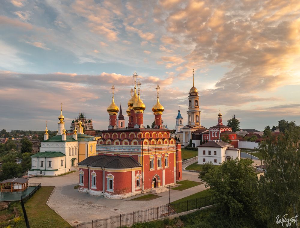 Белёв, Спасо-Преображенский мужской монастырь