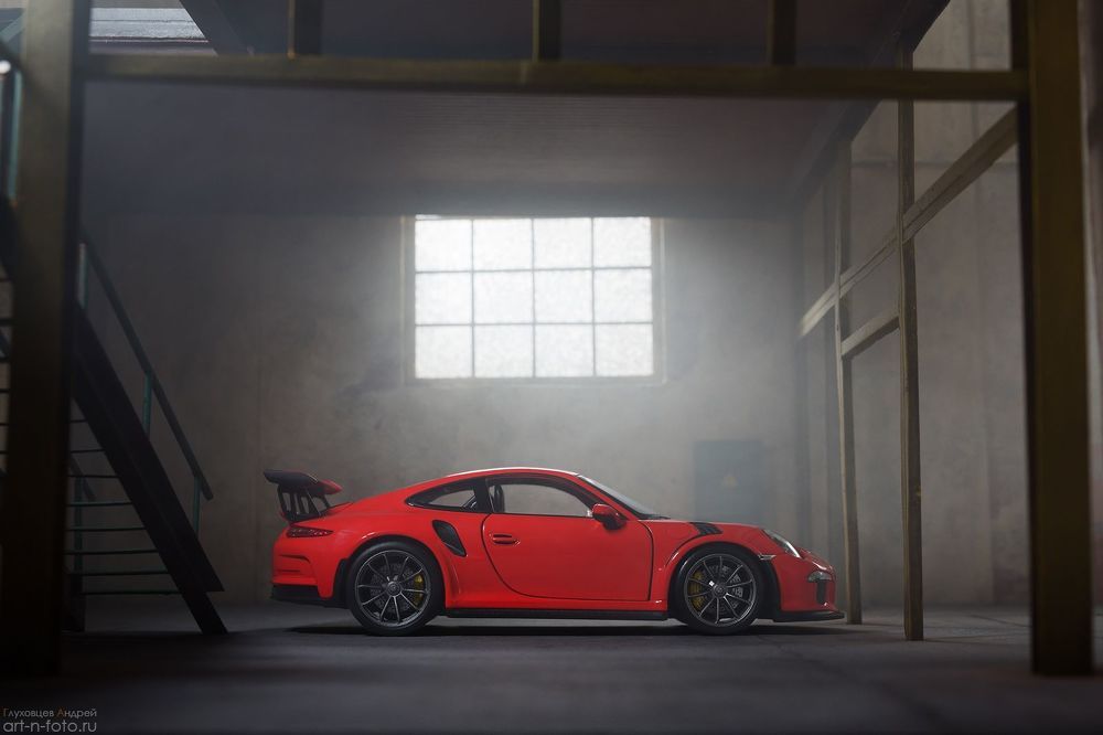 Porsche 911 GT3 RS 1:24 Welly. Vol.1