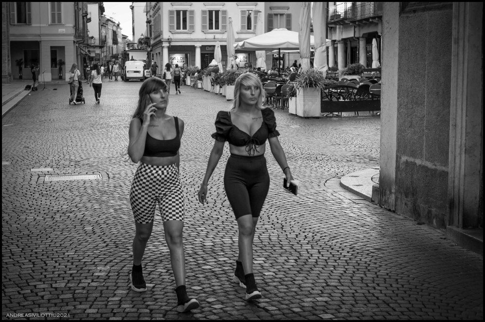 Giovani donne
