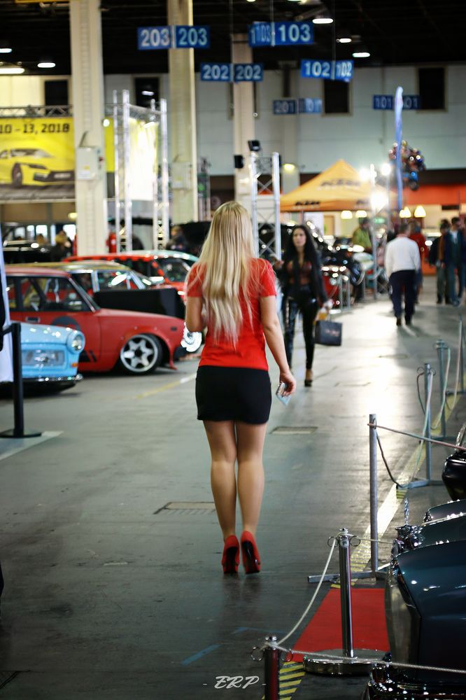 Girls & Cars