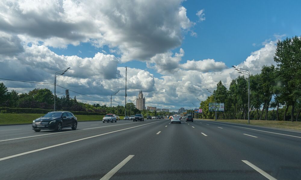 В субботний полдень по Москве