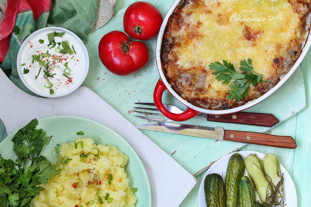 Запеканка с  малосольными огурцами