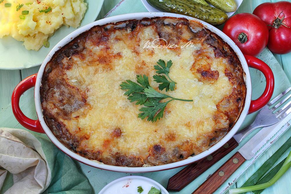 Запеканка с  малосольными огурцами