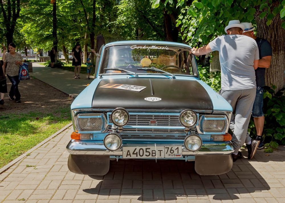 Выставка ретро автомобилей