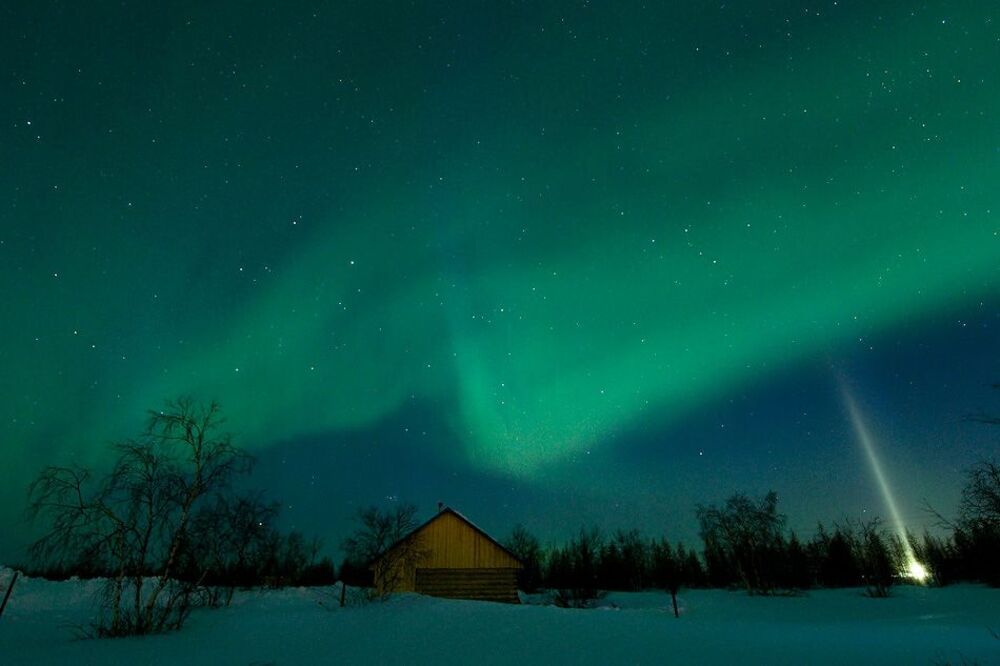 Aurora Borealis (c домиком)