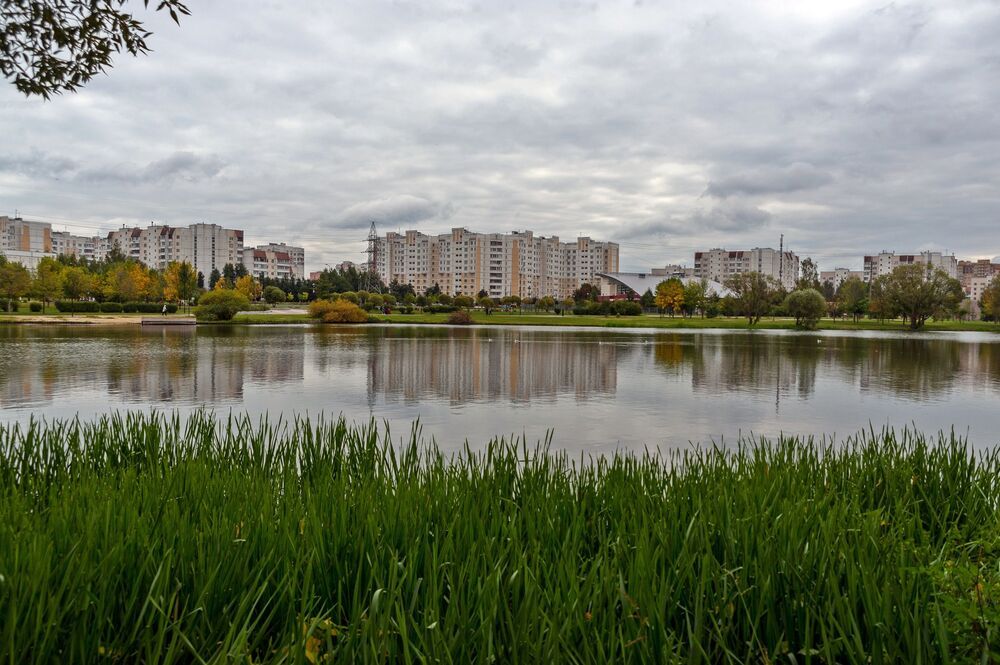 Осенний день в городском парке