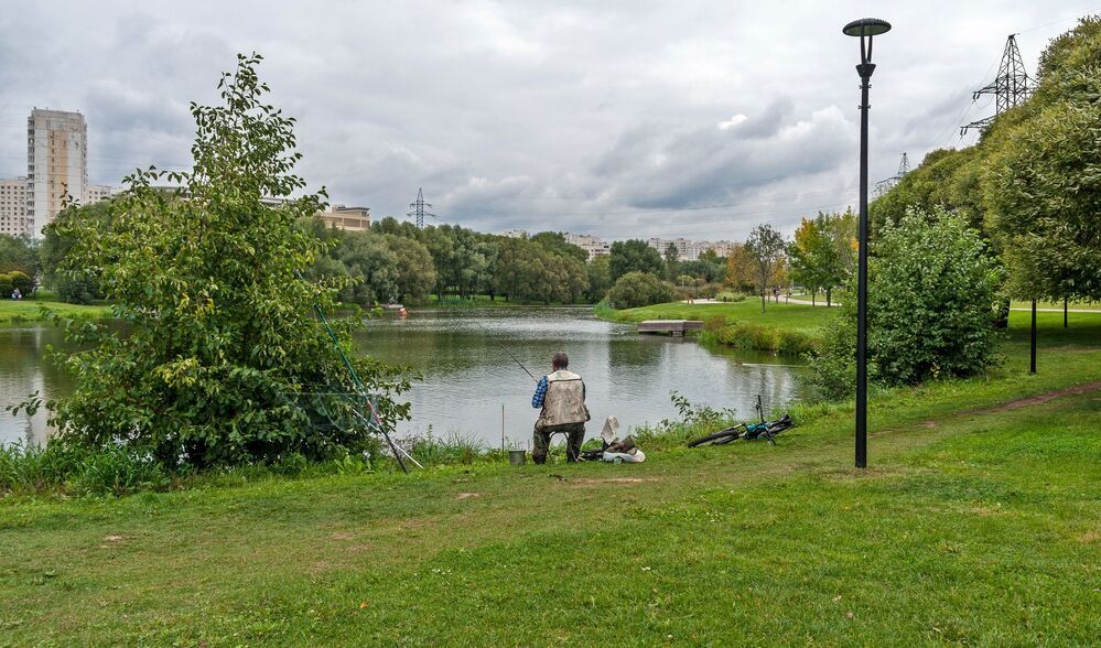 Осенний день в городском парке