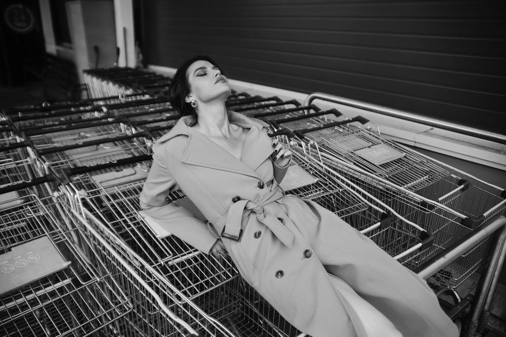 B&W 