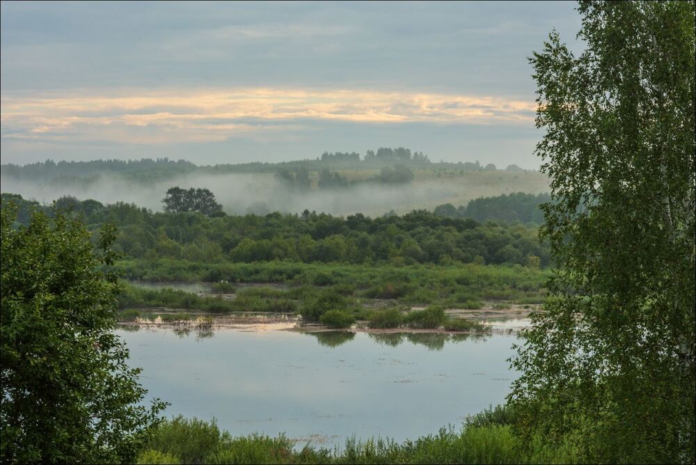 Спокойное утро на водохранилище