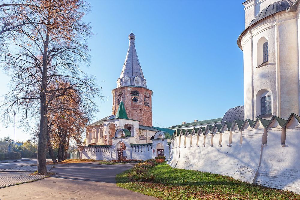Суздаль. Собор Рождества Богородицы и Суздальский кремль.