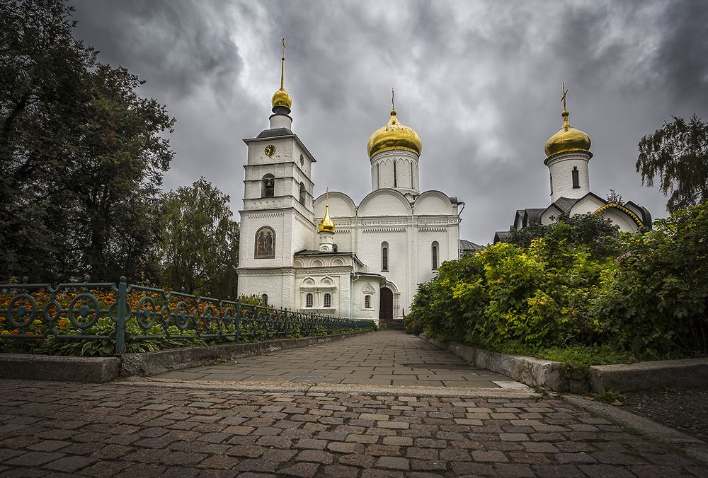 "Дмитров - "град крепок"