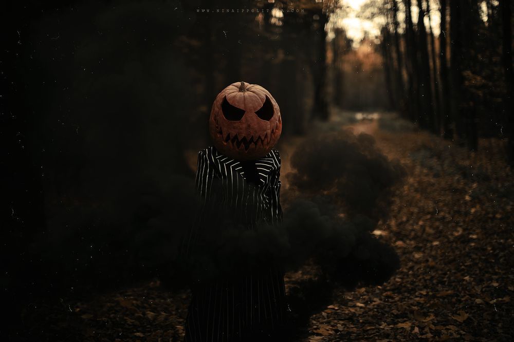 Х э л л о у и н   б л и з к о