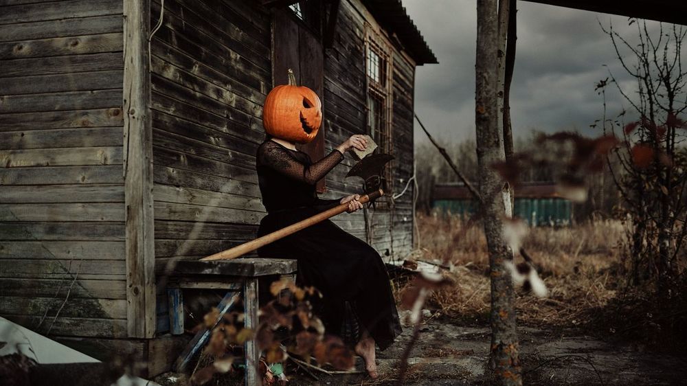 pumpkin-headed man