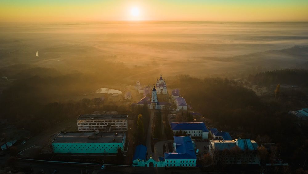 Курская Коренная Рождества Пресвятой Богородицы пустынь.