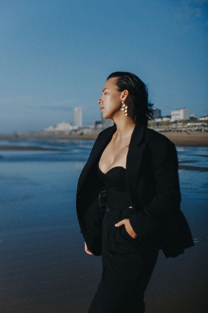 Beach B*tch