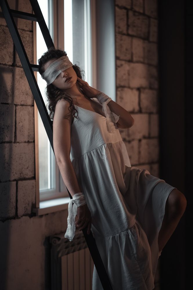 Eyes wide shoot
