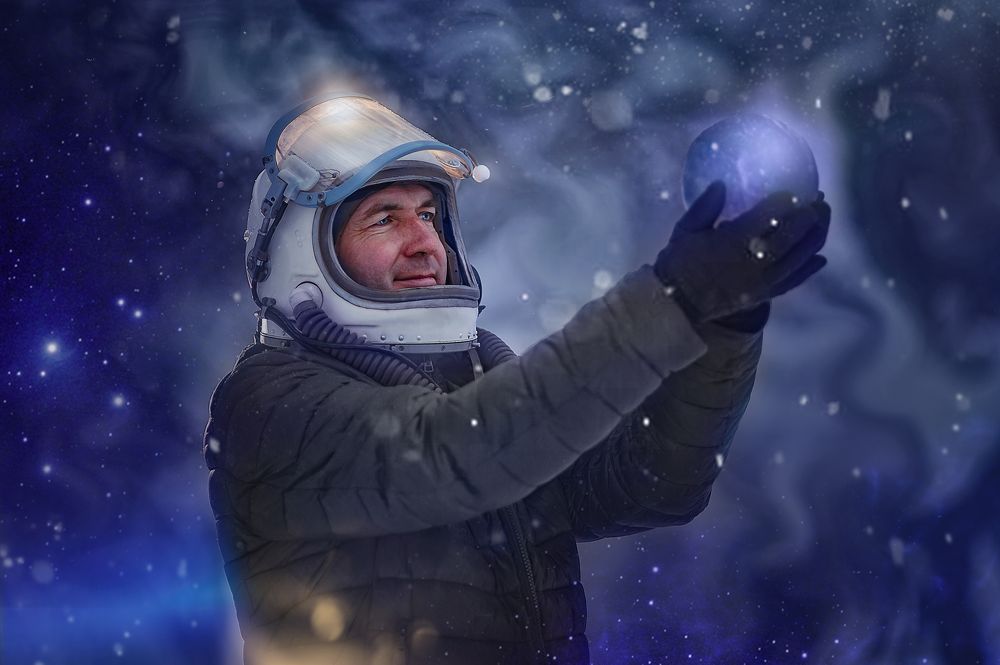 Космонавты