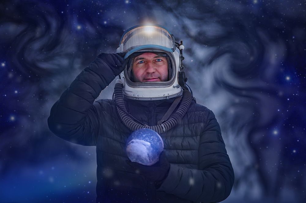 Космонавты
