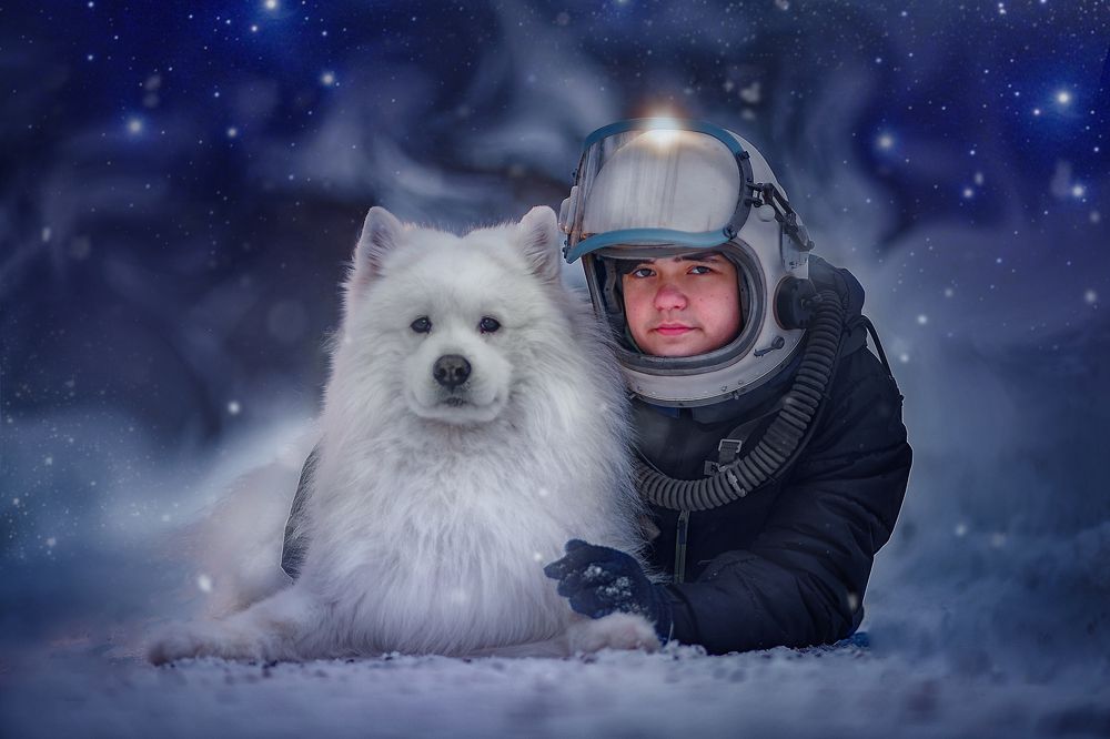 Космонавты