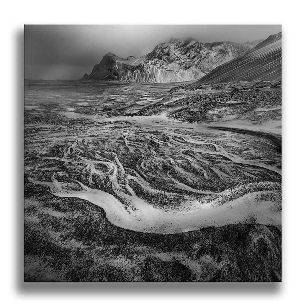 * QI SPACE * B&W photo Exhibition