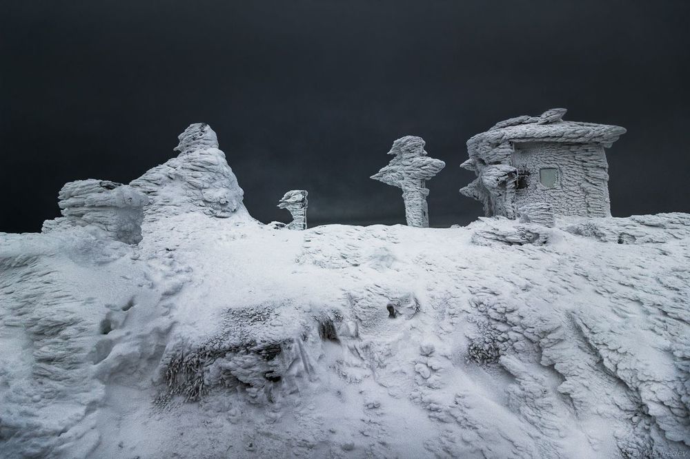 На вершине Петроса
