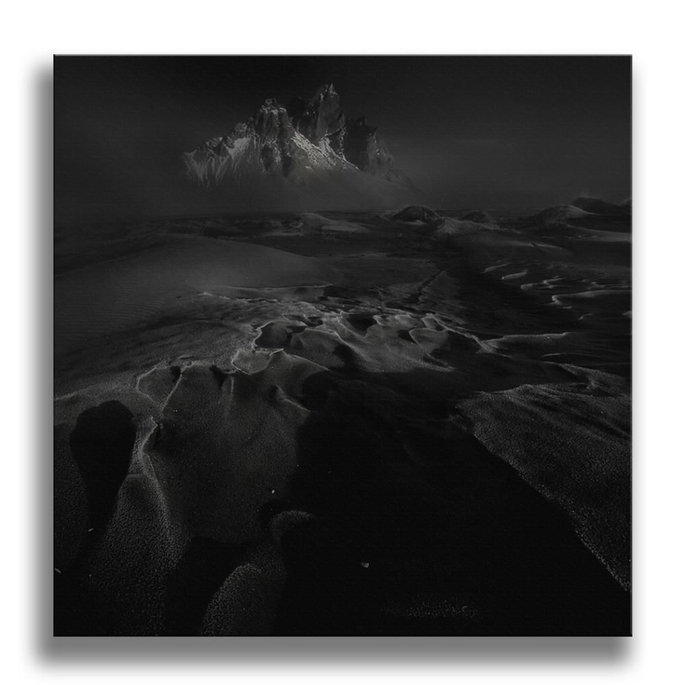 * QI SPACE * B&W photo Exhibition
