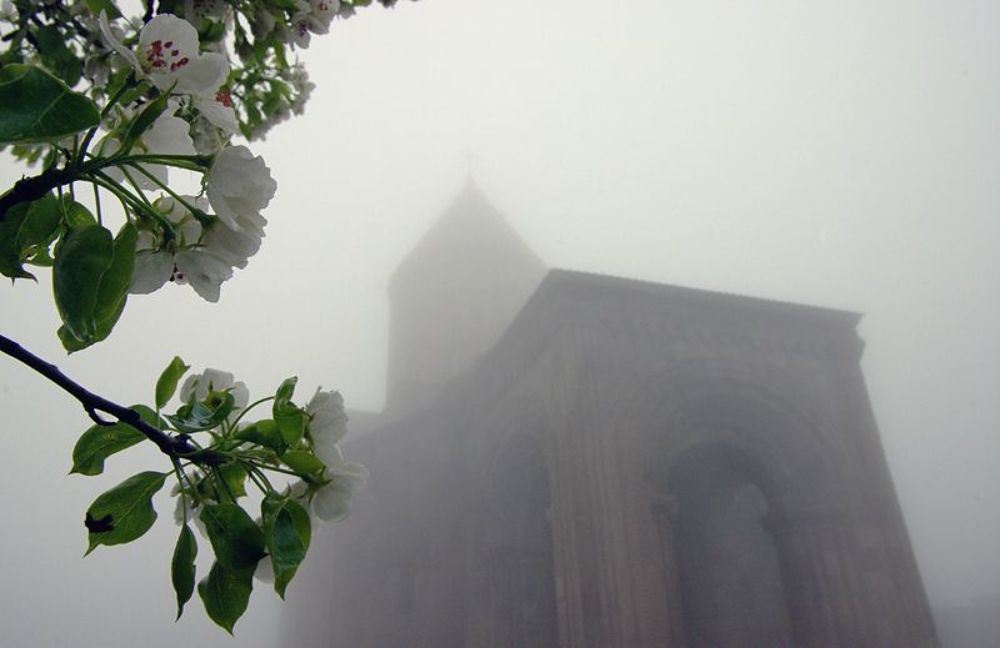 The heavy mist