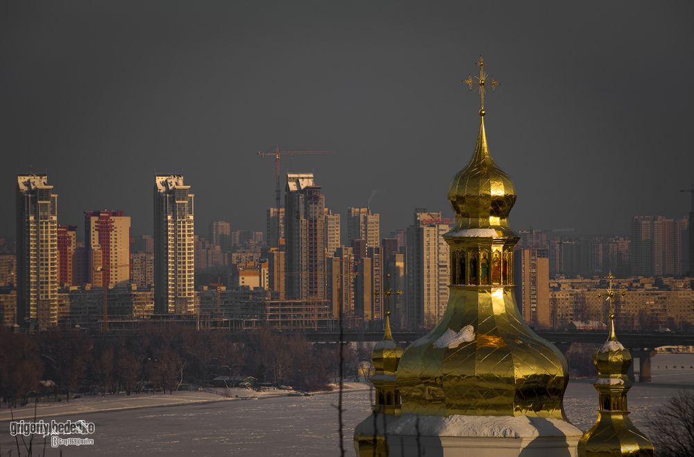Киев наступает...