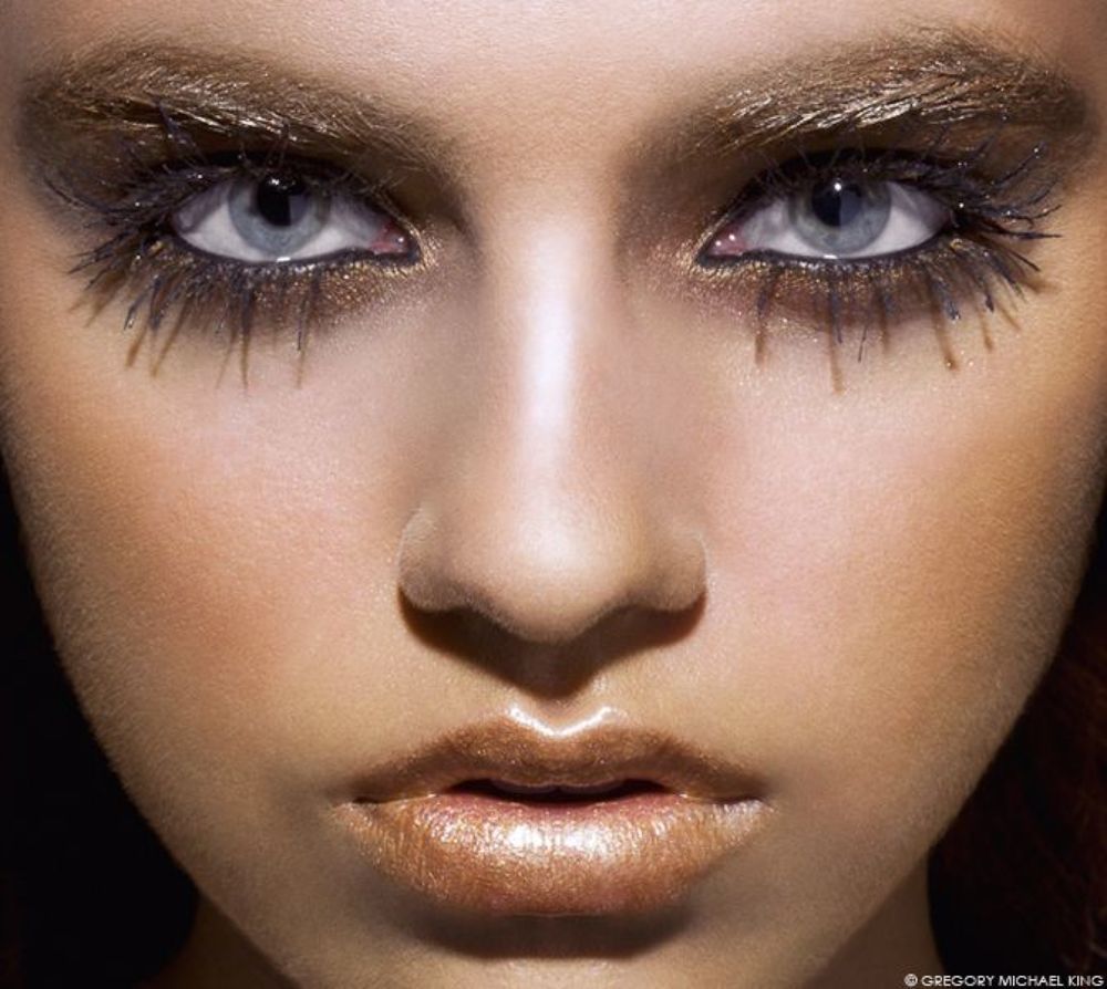 Golden (beauty shoot)