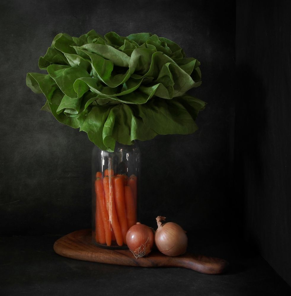 Carrots, Kopf Salad & onions