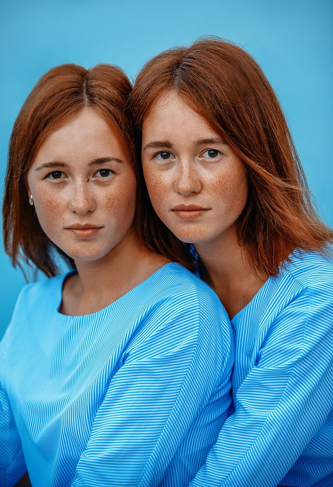 СЕСТРЫ