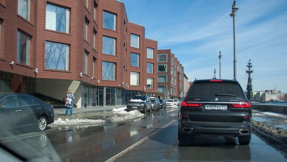 По апрельским дорогам Москвы
