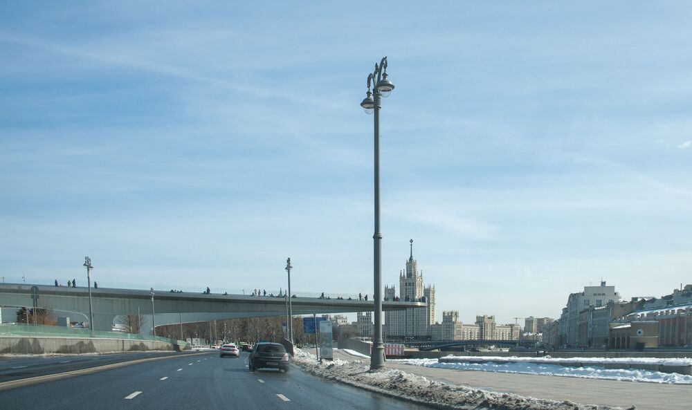 По апрельским дорогам Москвы
