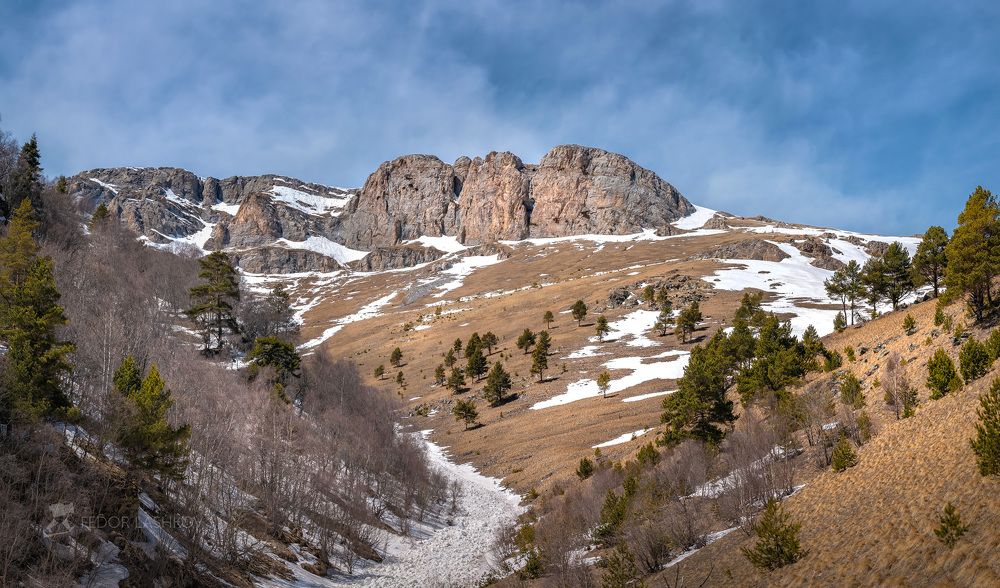 Апрельский день в горах