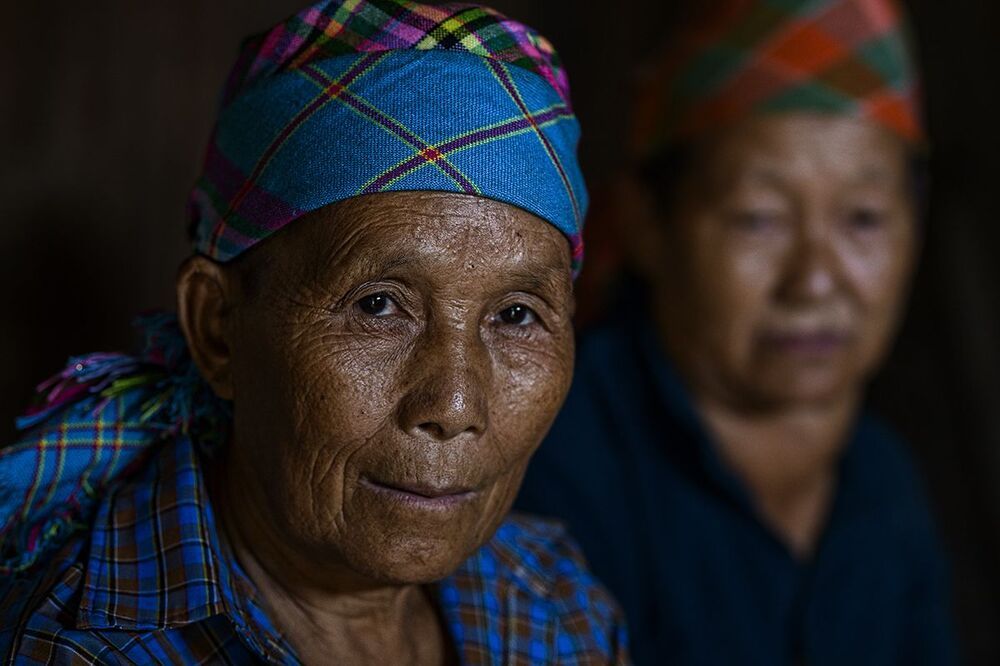 I would like to take the beauty's minority of Vietnam specially the culture of area, the elder, the children on my way of travel. A thing that you see in my pictures is that I was not afraid to fall in love with these people.
