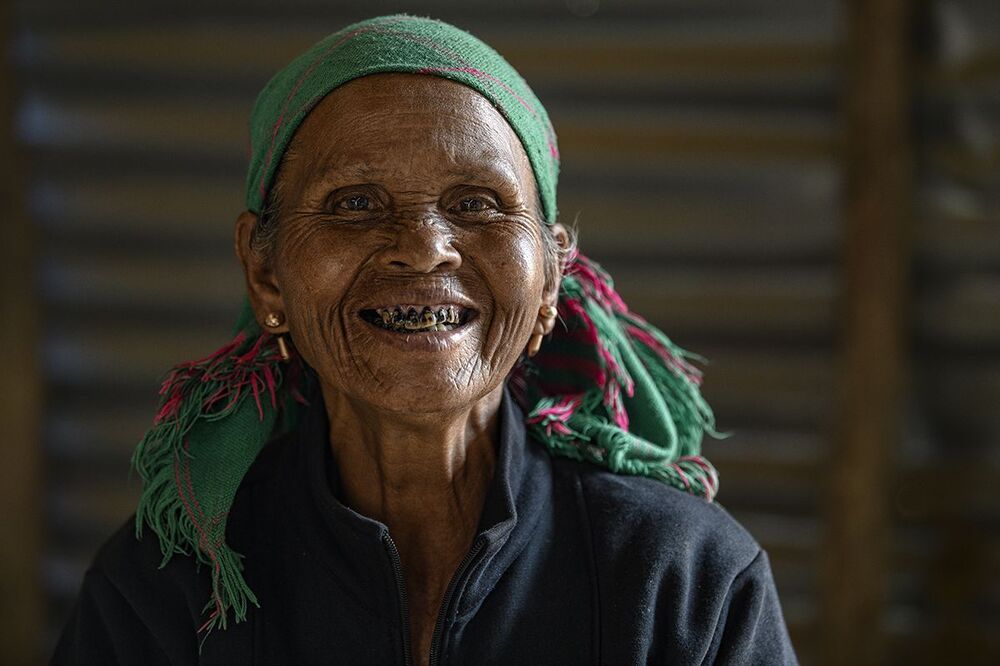 I would like to take the beauty's minority of Vietnam specially the culture of area, the elder, the children on my way of travel. A thing that you see in my pictures is that I was not afraid to fall in love with these people.