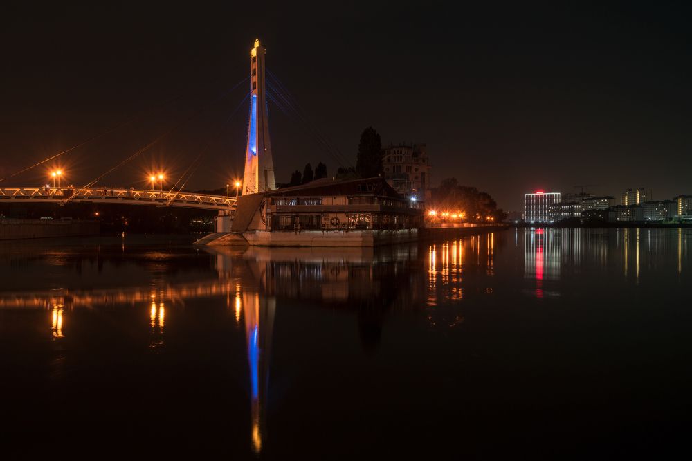 Мост Поцелуев