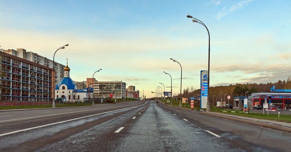 Ранним майским утром по Москве