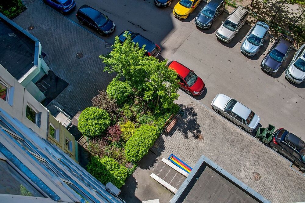 А у нас во дворе