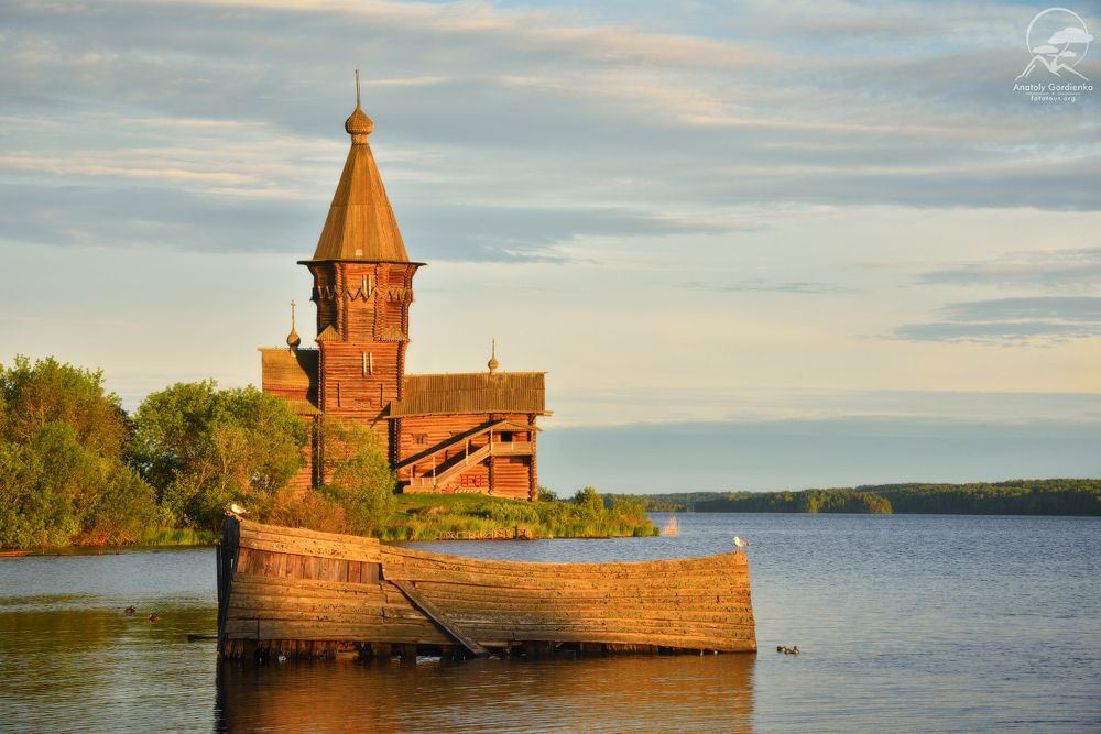 Оставался только месяц