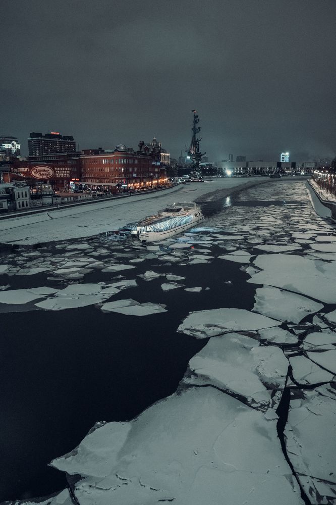 Ледяная река