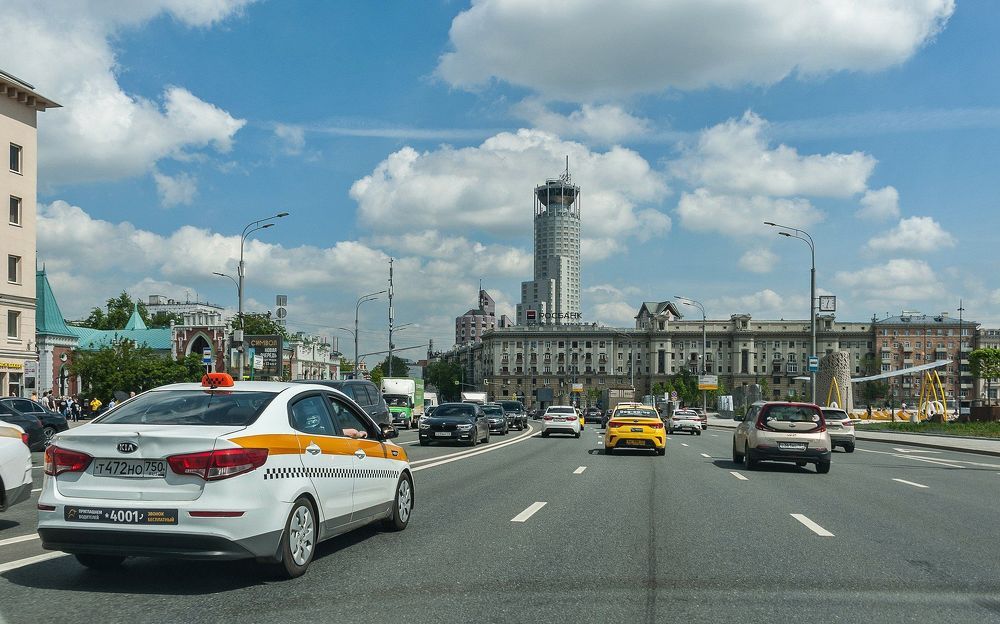 За рулём по Москве