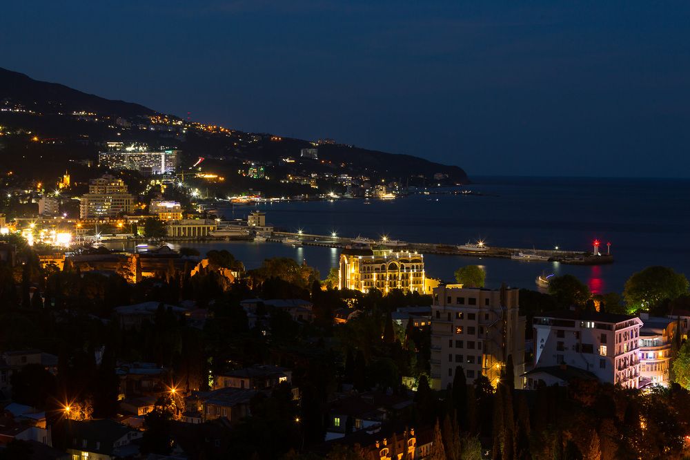 Ночная Ялта