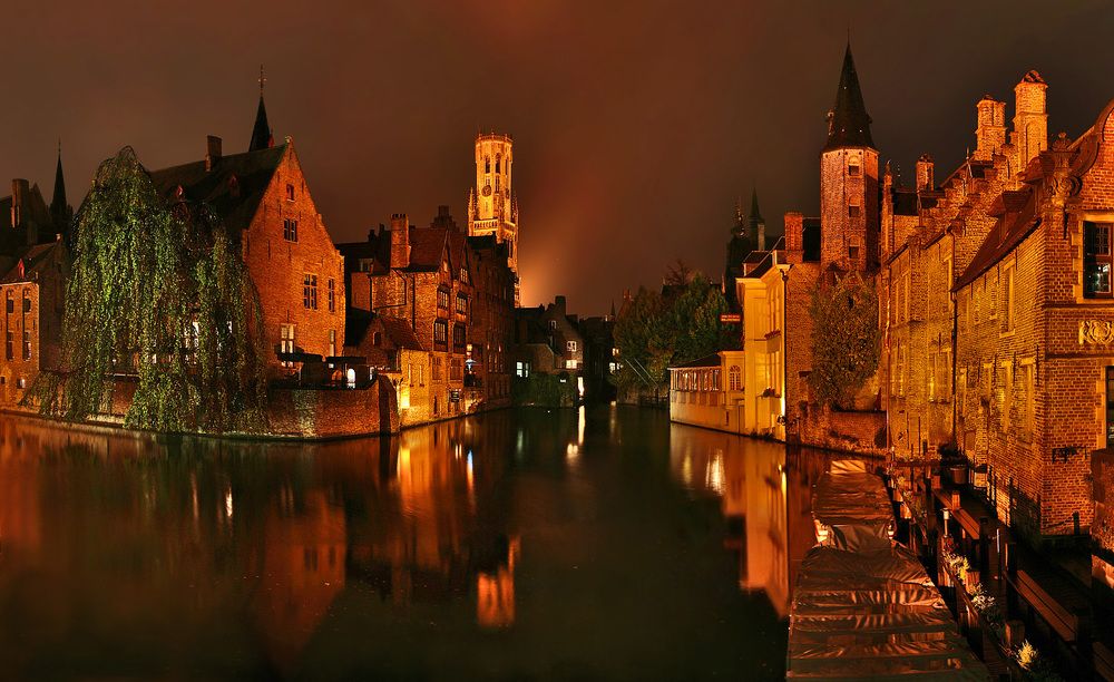in f*****g Bruges &ndash; ретроспектива в багровых тонах