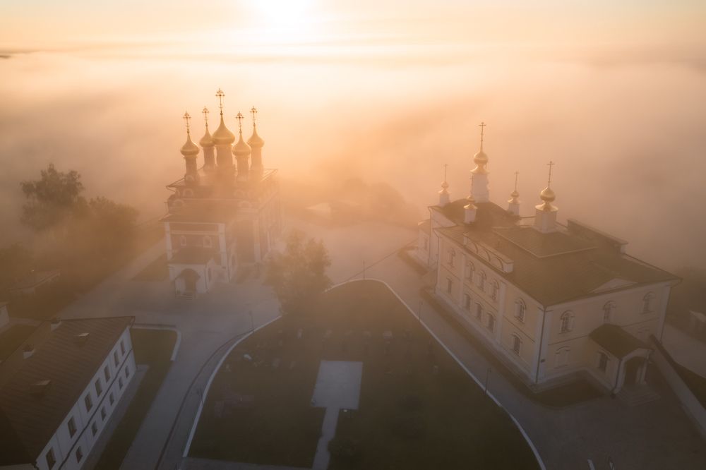 Белевский монастрырь на рассвете